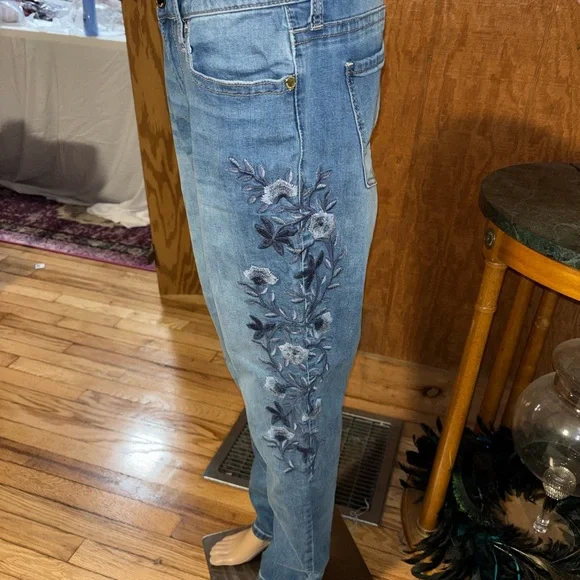 Seven7 Skinny Jeans Size 12 Embroidered Floral - Picture 2 of 8